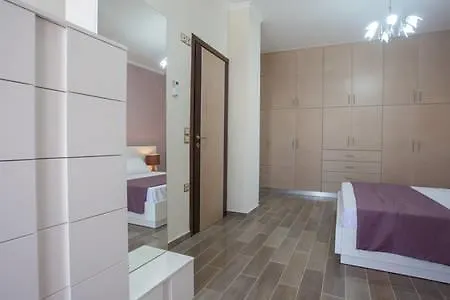 Gold Beach Апартаменты Ханья